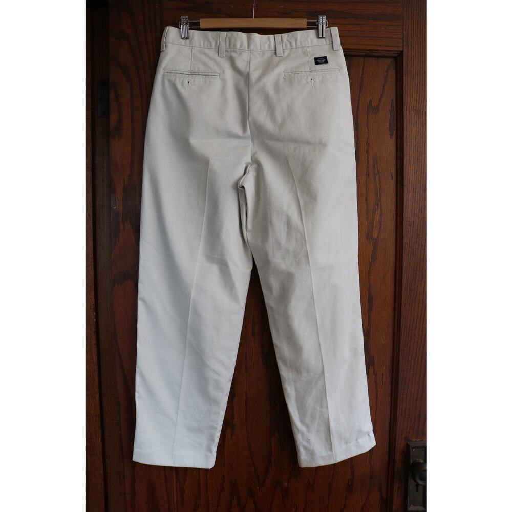 DOCKERS Pleated Khakis Men 32x30 Beige 100 Cotton Classic No Wrinkle Made In USA - Picture 2 of 15